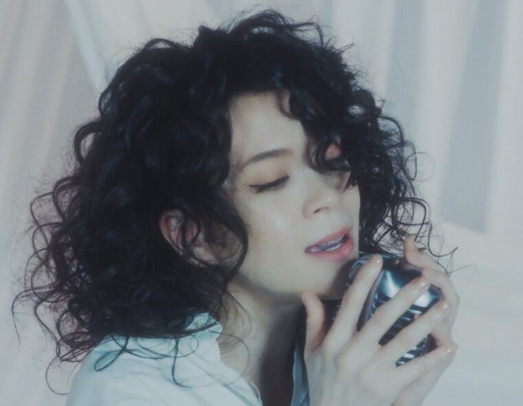 小柳ゆきさん