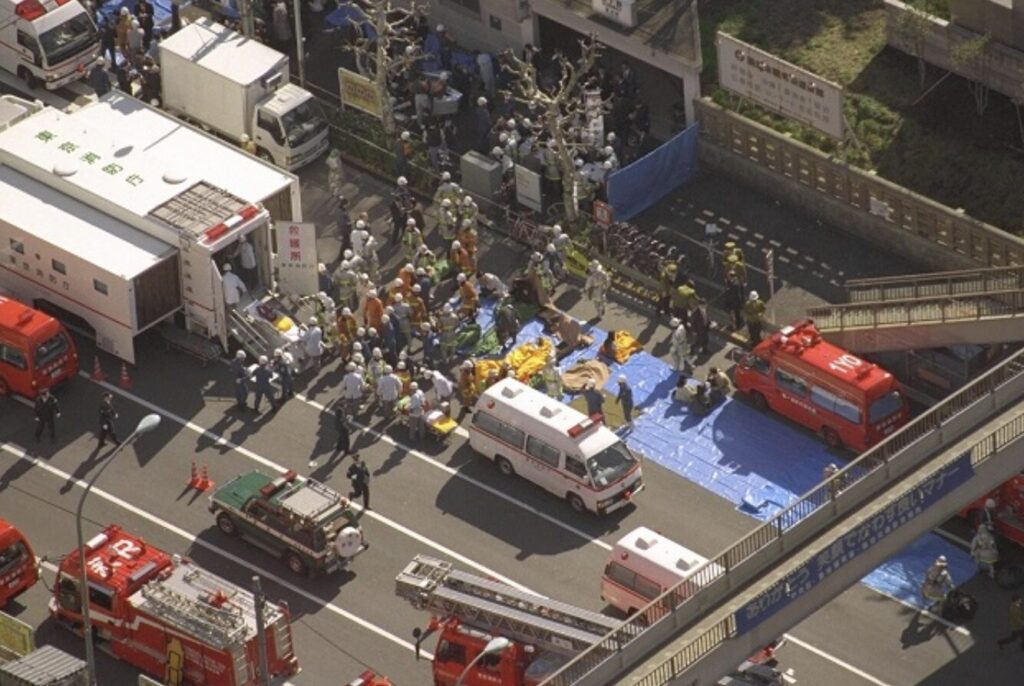 オウム真理教による地下鉄サリン事件
